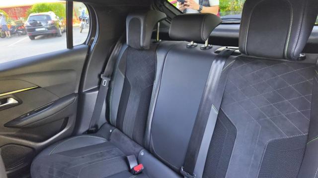 Peugeot 208 image 5