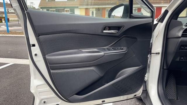 Toyota C-Hr image 3
