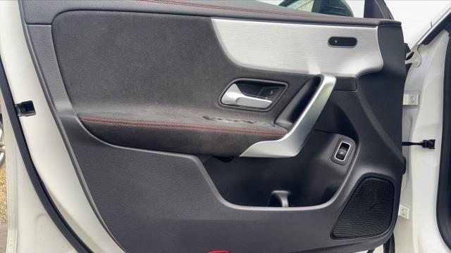 Mercedes Benz Classe Cla image 6