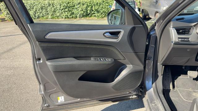 Renault Arkana image 8