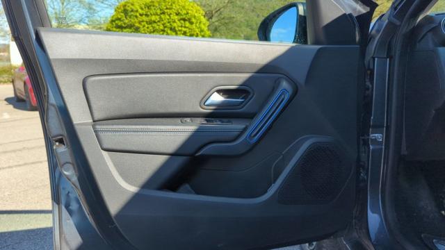 Dacia Duster image 6