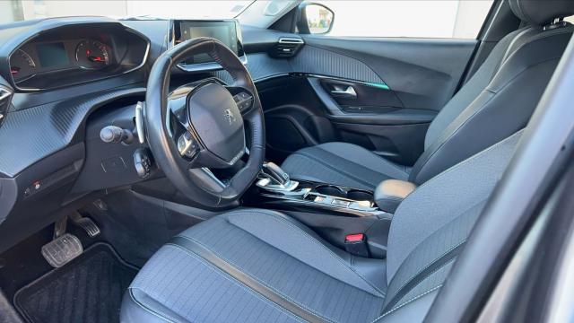 Peugeot 2008 image 9