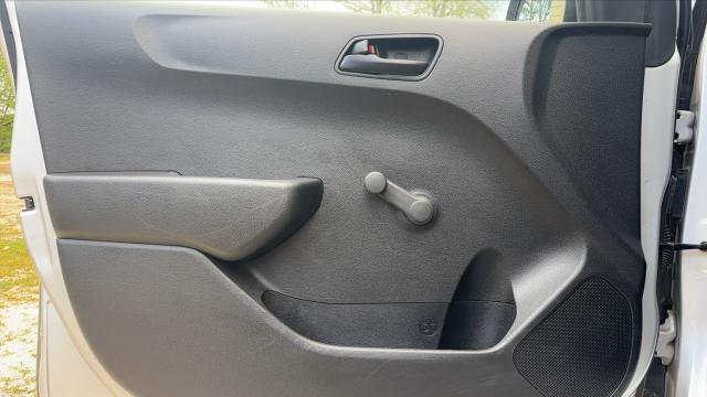 Kia Picanto image 9