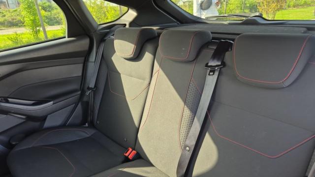 Ford Focus image 7