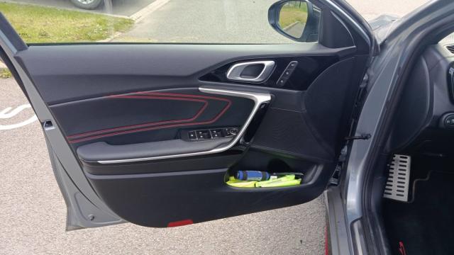 Kia Proceed image 8