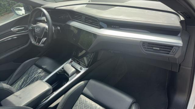 Audi E-Tron image 6