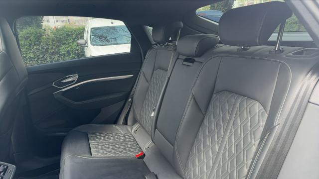 Audi E-Tron image 9