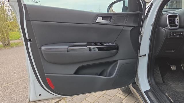 Kia Sportage image 5