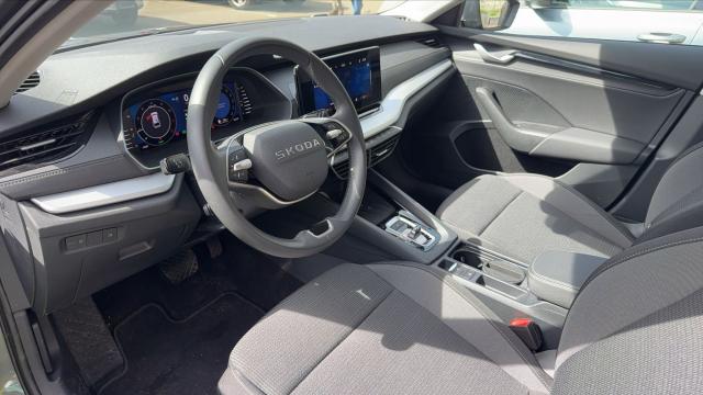 Skoda Octavia image 5