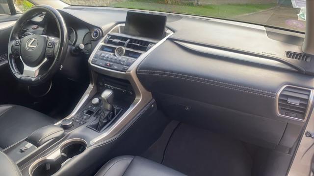 Lexus Nx 300h image 7