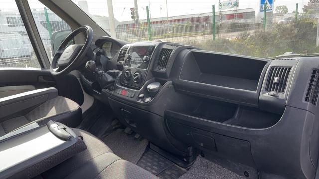 Peugeot Boxer image 1