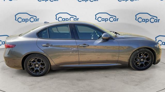 Alfa Romeo Giulia image 6