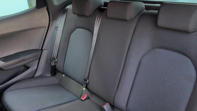 Seat Arona image 2
