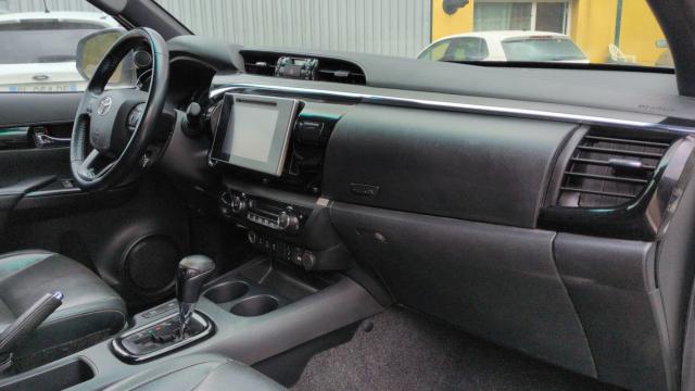 Toyota Hilux image 3
