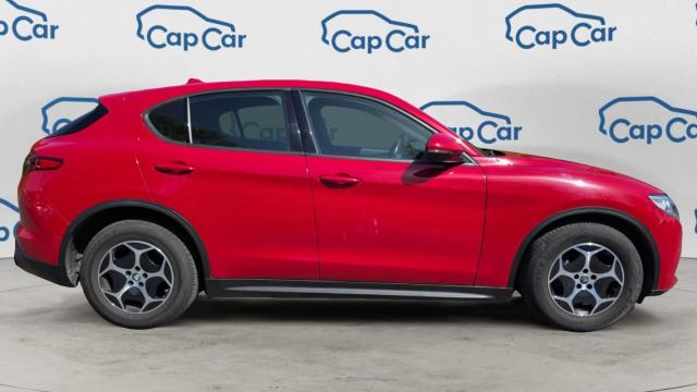 Alfa Romeo Stelvio image 9