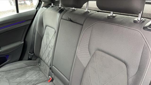 Volkswagen Golf image 6