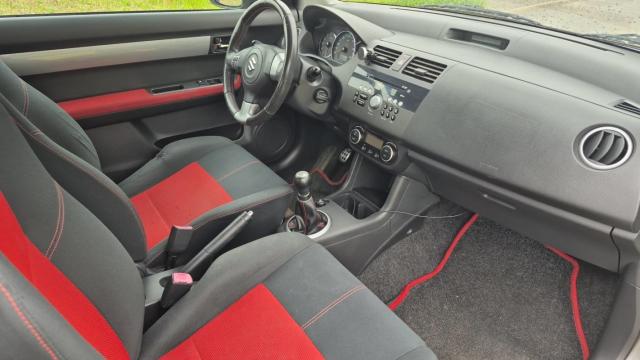 Suzuki Swift image 7