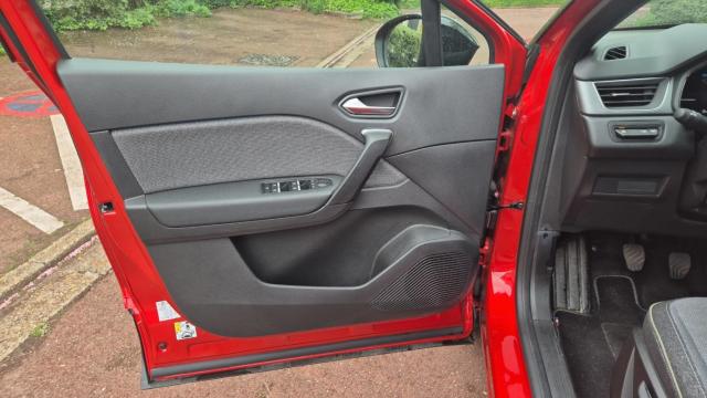 Renault Captur image 3