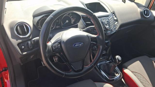 Ford Fiesta image 9