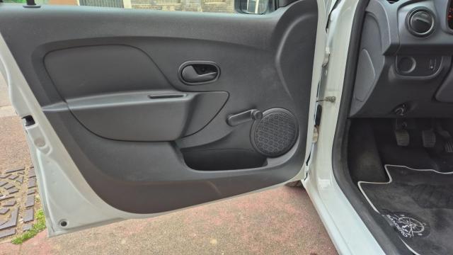 Dacia Sandero image 8