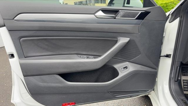 Volkswagen Arteon image 6