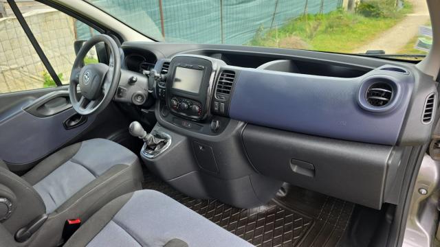 Opel Vivaro image 8