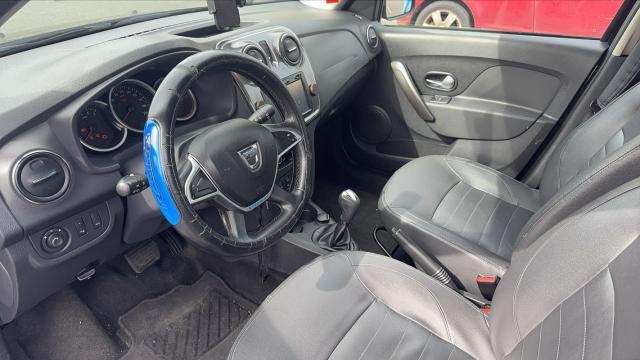 Dacia Sandero image 2