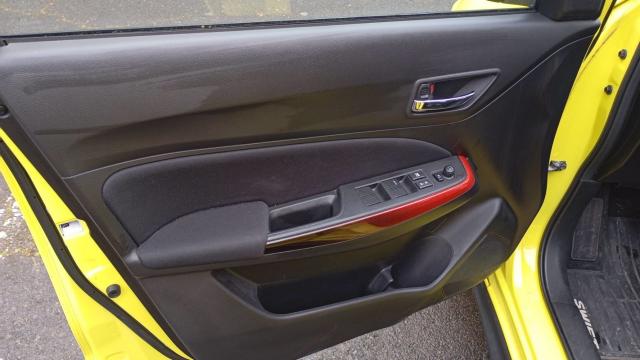 Suzuki Swift image 9