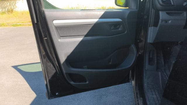 Citroen Jumpy image 3