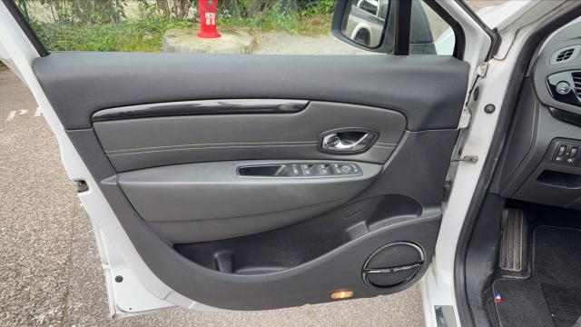 Renault Grand Scénic image 7