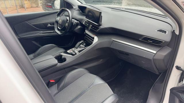 Peugeot 3008 image 1