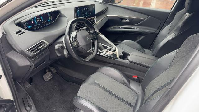 Peugeot 3008 image 8