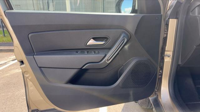 Dacia Duster image 5
