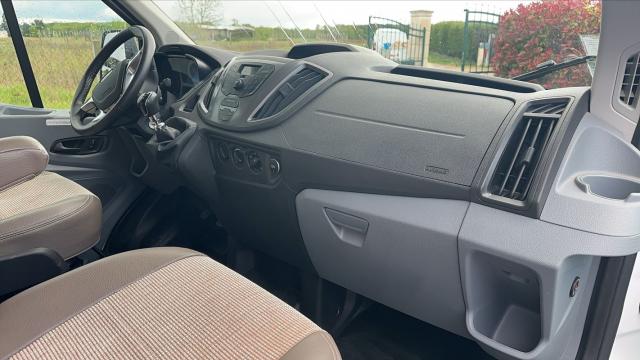 Ford Transit image 2