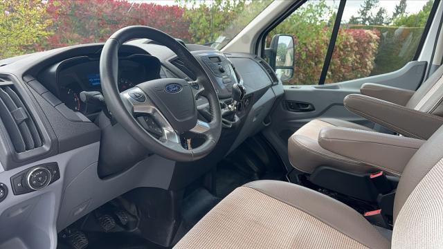Ford Transit image 7