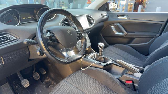 Peugeot 308 image 4