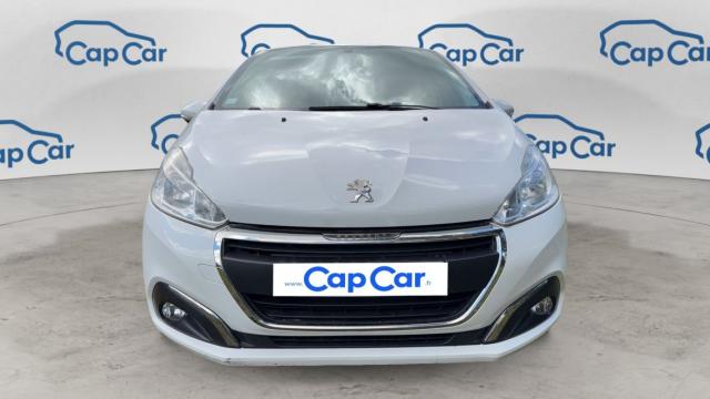 Peugeot 208 image 8