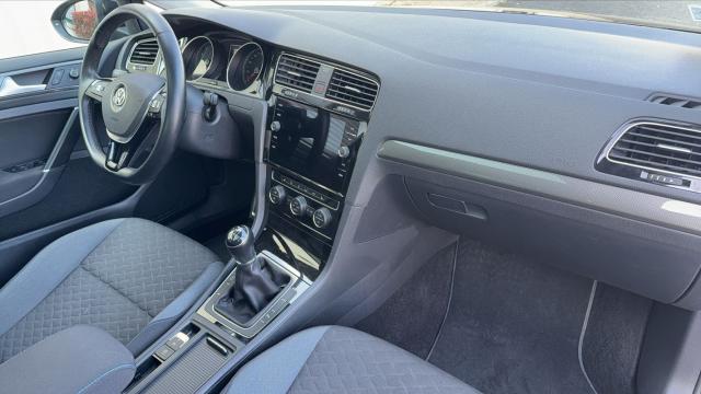 Volkswagen Golf image 5