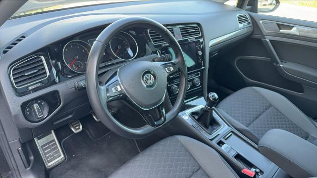 Volkswagen Golf image 4