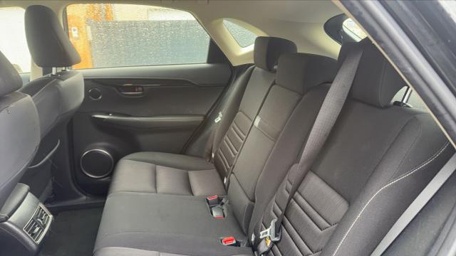 Lexus Nx 300h image 6