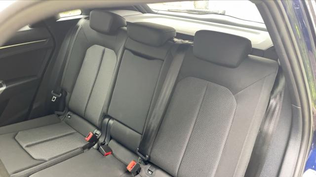Audi Q3 image 8