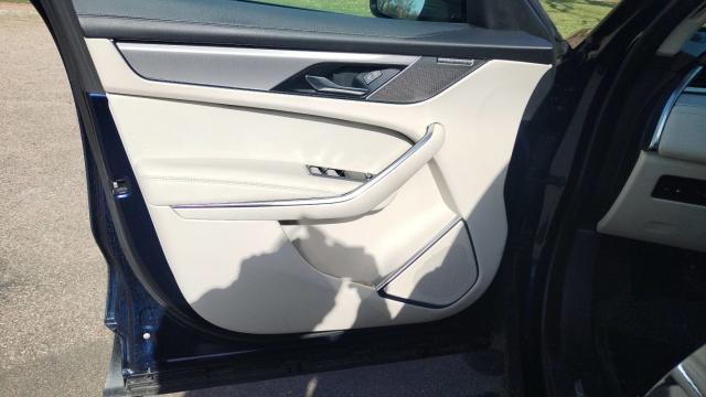 Jaguar F-Pace image 9