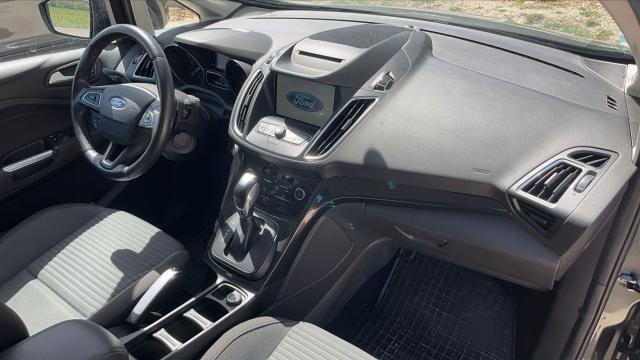 Ford C-Max image 9