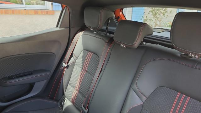 Renault Clio image 6