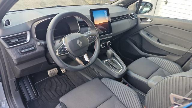 Renault Clio image 2