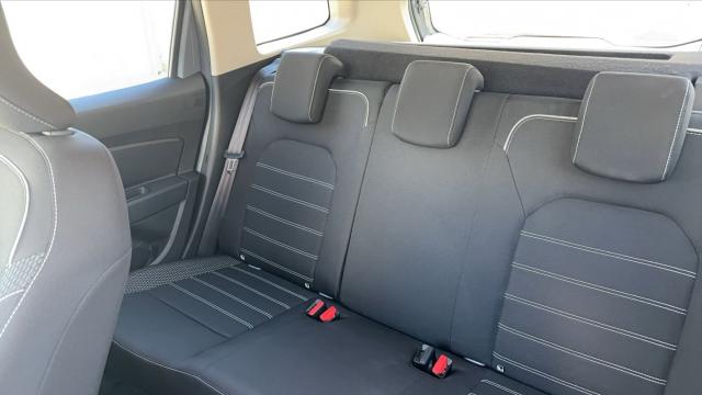 Dacia Duster image 8