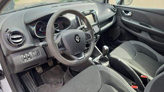 Renault Clio image 9