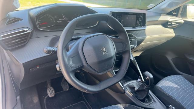 Peugeot 208 image 3
