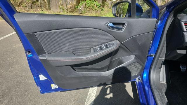 Renault Clio image 8