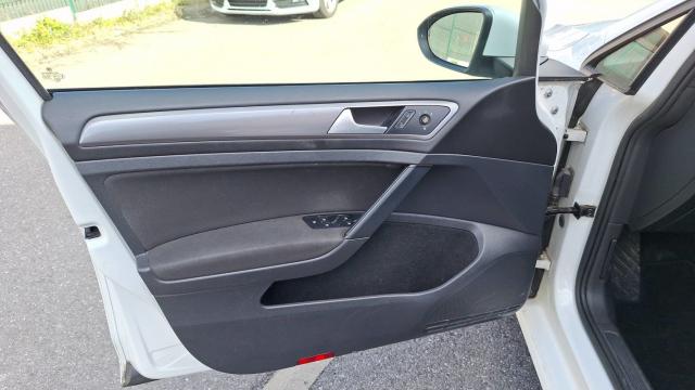 Volkswagen Golf image 1